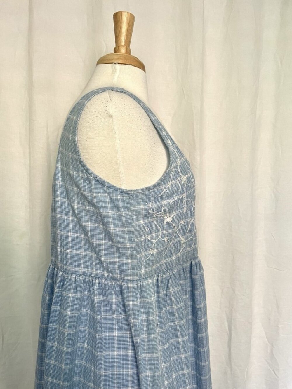 Vintage 90s APRIL CORNELL Embroidered Long Plaid Tank Dress Cottage Blue Medium - Picture 4 of 7